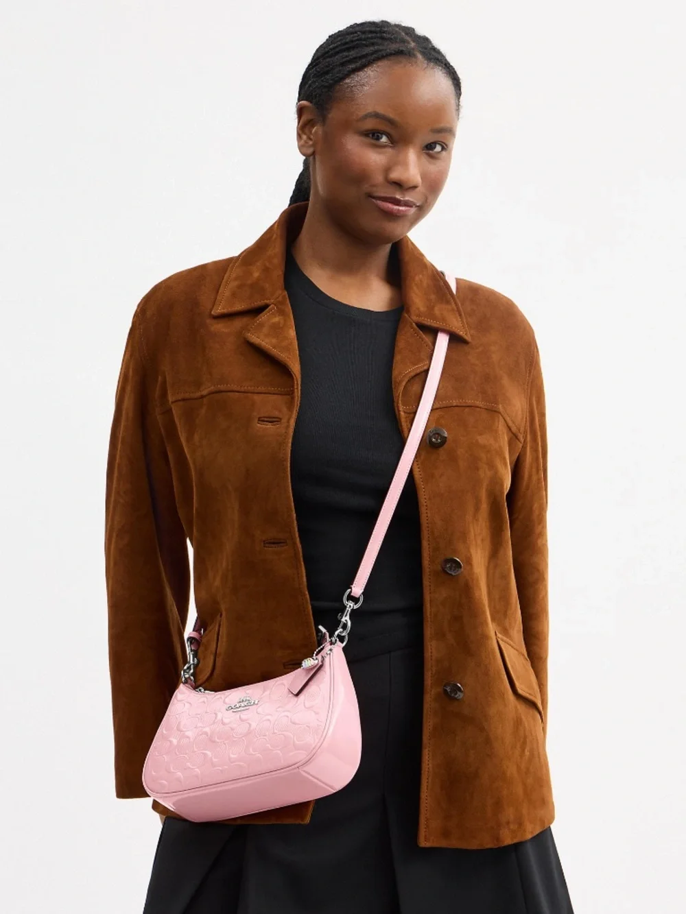 NWT Coach Outlet Teri Shoulder Bag In Signature Leather With Heart Charm - Picture 2 of 7